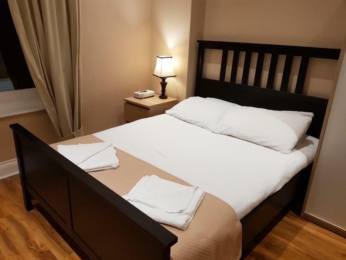 Tourian Lounge Hotel Лондон Екстериор снимка
