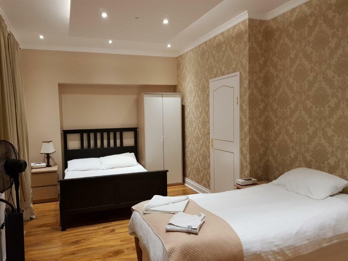 Tourian Lounge Hotel Лондон Екстериор снимка
