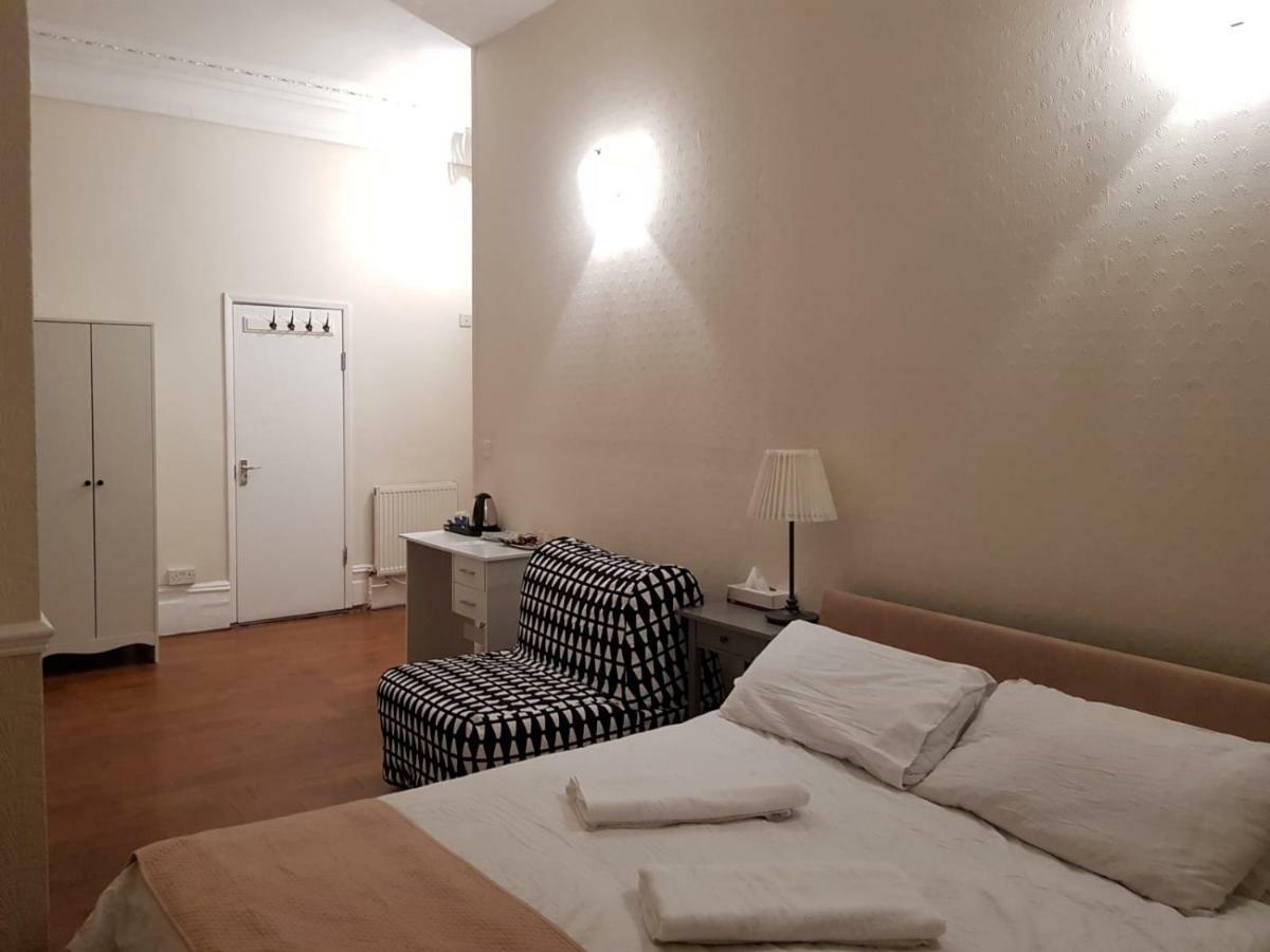 Tourian Lounge Hotel Лондон Екстериор снимка