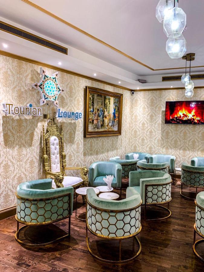 Tourian Lounge Hotel Лондон Екстериор снимка