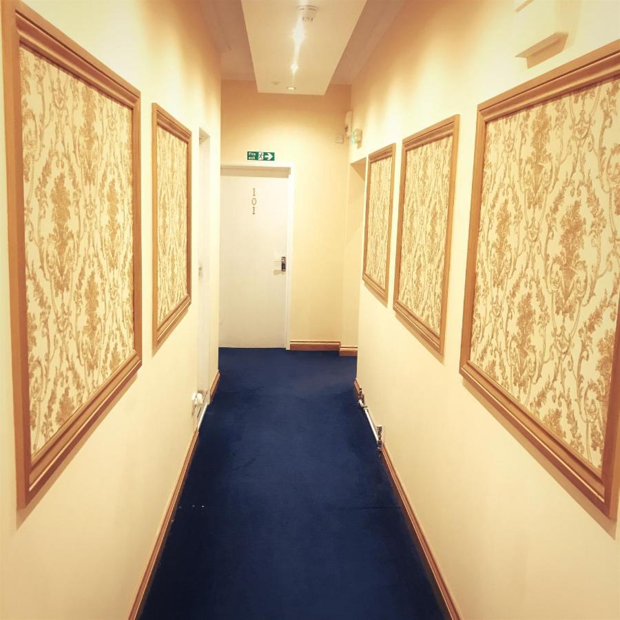Tourian Lounge Hotel Лондон Екстериор снимка