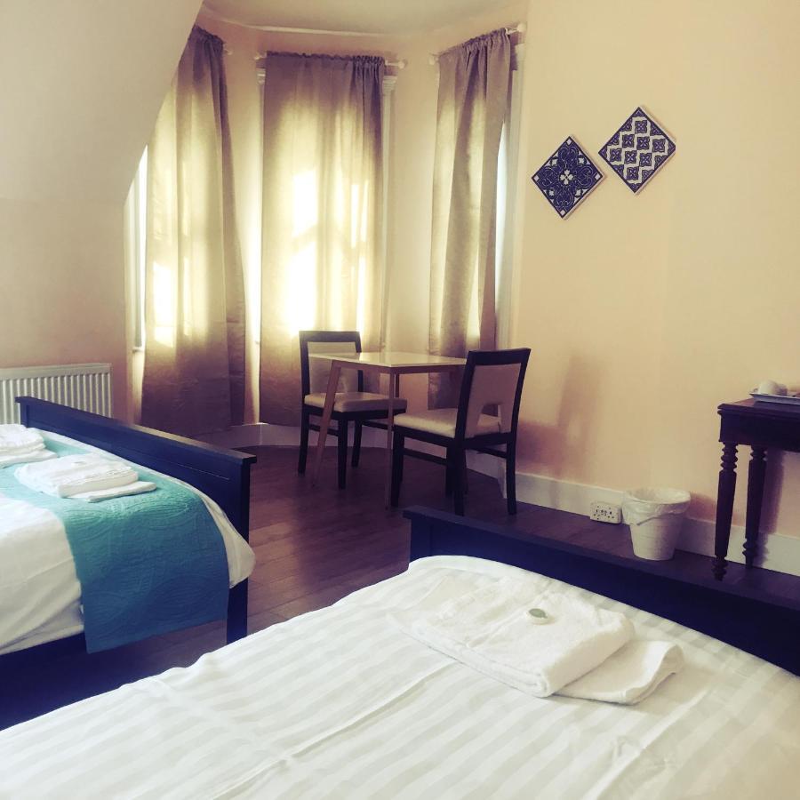 Tourian Lounge Hotel Лондон Екстериор снимка